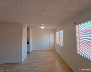 3655 Kolendo Court - Photo Thumbnail 4