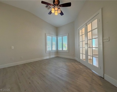 124 Lemongold Street - Photo Thumbnail 3
