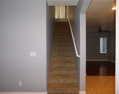 7985 Saba Rock Court - Photo Thumbnail 15