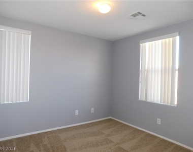 7985 Saba Rock Court - Photo Thumbnail 34