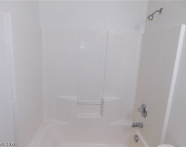 7985 Saba Rock Court - Photo Thumbnail 39