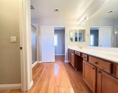 538 Los Hermanos Street - Photo Thumbnail 20