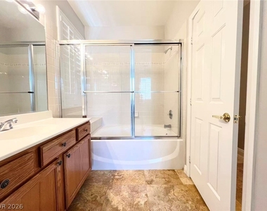 538 Los Hermanos Street - Photo Thumbnail 14