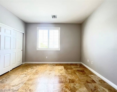 538 Los Hermanos Street - Photo Thumbnail 13