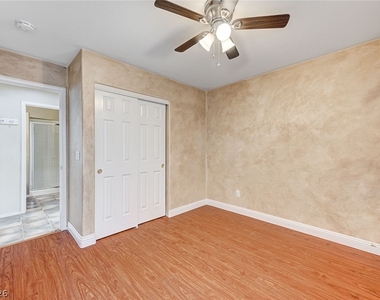 10130 Walhalla Plateau Court - Photo Thumbnail 22