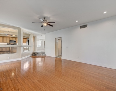 10130 Walhalla Plateau Court - Photo Thumbnail 19
