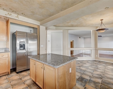 10130 Walhalla Plateau Court - Photo Thumbnail 16