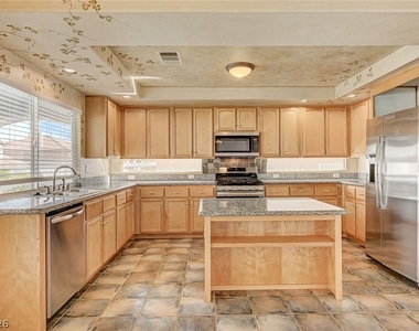 10130 Walhalla Plateau Court - Photo Thumbnail 12