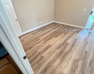 10628 Whitebrush Avenue - Photo Thumbnail 5