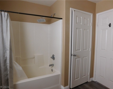11625 Longhirst Hall Lane - Photo Thumbnail 7