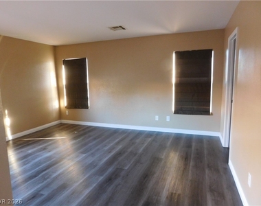 11625 Longhirst Hall Lane - Photo Thumbnail 9