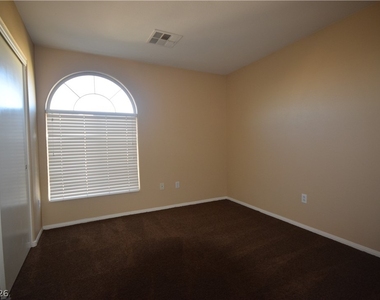 4036 Joyous Street - Photo Thumbnail 18
