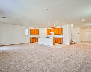 166 Fulgora Street - Photo Thumbnail 3
