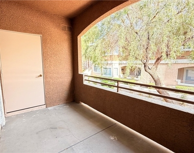 830 Carnegie Street - Photo Thumbnail 12
