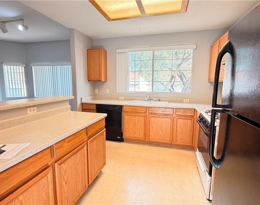 830 Carnegie Street - Photo Thumbnail 2