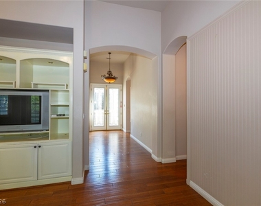 2215 Scarlet Rose Drive - Photo Thumbnail 7