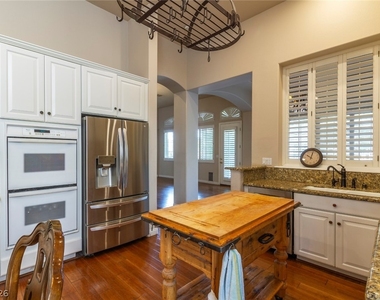 2215 Scarlet Rose Drive - Photo Thumbnail 19