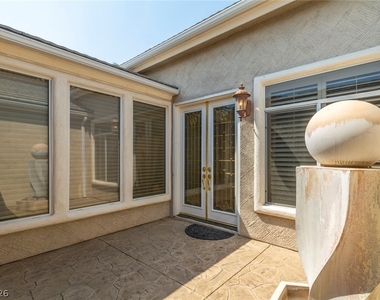 2215 Scarlet Rose Drive - Photo Thumbnail 5