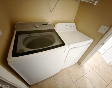 824 Blushing Rose Place - Photo Thumbnail 6