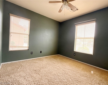 824 Blushing Rose Place - Photo Thumbnail 16