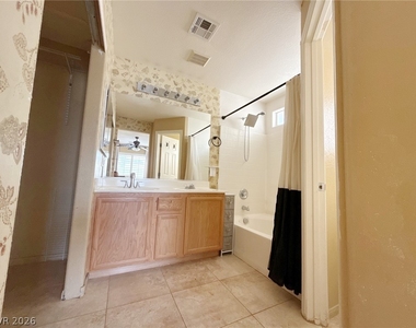 824 Blushing Rose Place - Photo Thumbnail 11