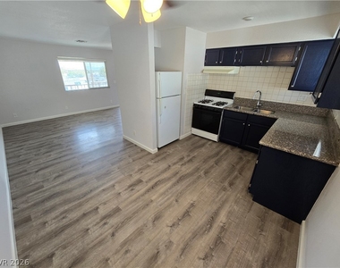 4360 Twin View Circle - Photo Thumbnail 14