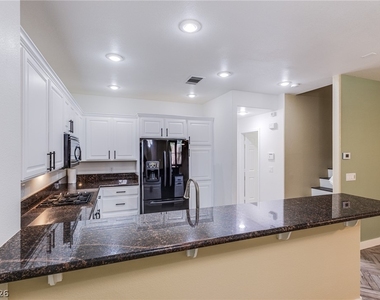 11518 Belmont Lake Drive - Photo Thumbnail 10
