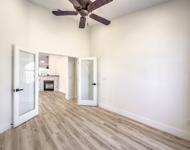 1712 Pinion Mesa Court - Photo Thumbnail 24