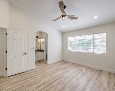 1712 Pinion Mesa Court - Photo Thumbnail 18