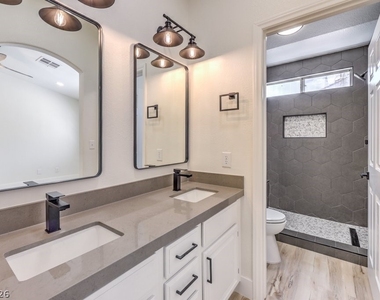 1712 Pinion Mesa Court - Photo Thumbnail 20