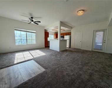 833 Aspen Peak Loop - Photo Thumbnail 2
