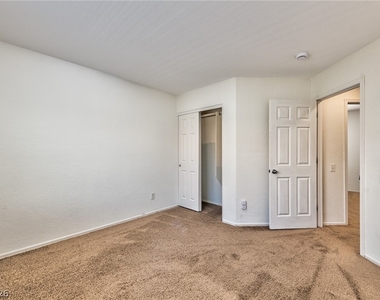 8940 Marmo Avenue - Photo Thumbnail 10