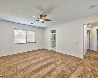 8940 Marmo Avenue - Photo Thumbnail 5