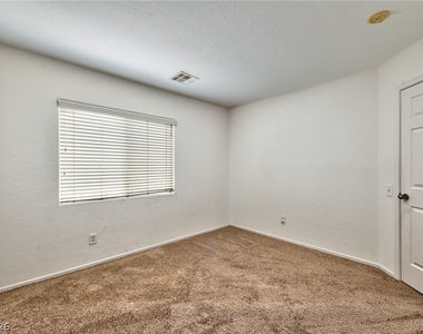 8940 Marmo Avenue - Photo Thumbnail 9
