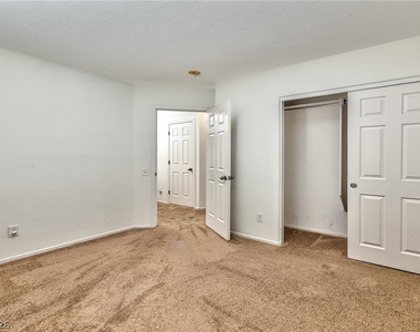 8940 Marmo Avenue - Photo Thumbnail 8
