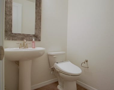 24 Brigola Street - Photo Thumbnail 6