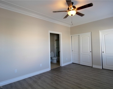 7613 Mooring Avenue - Photo Thumbnail 19