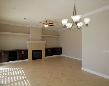 7613 Mooring Avenue - Photo Thumbnail 9