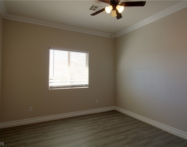 7613 Mooring Avenue - Photo Thumbnail 21