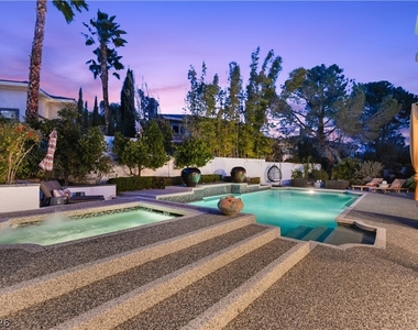 10212 Stone Briar Court - Photo Thumbnail 58