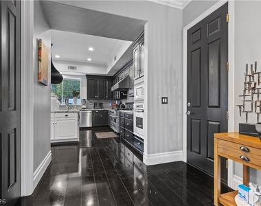 10212 Stone Briar Court - Photo Thumbnail 41