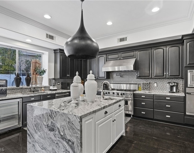 10212 Stone Briar Court - Photo Thumbnail 36