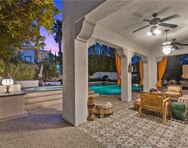 10212 Stone Briar Court - Photo Thumbnail 57