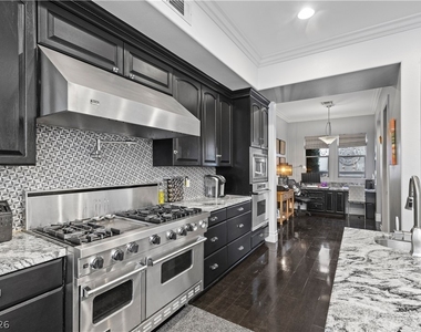 10212 Stone Briar Court - Photo Thumbnail 39