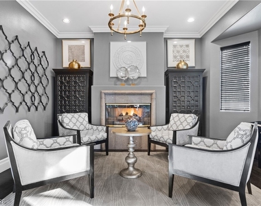 10212 Stone Briar Court - Photo Thumbnail 12