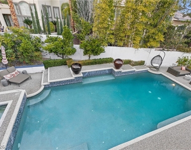 10212 Stone Briar Court - Photo Thumbnail 54