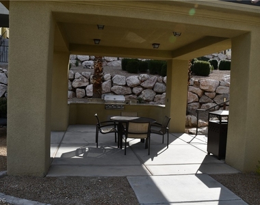 2555 Hampton Road - Photo Thumbnail 6