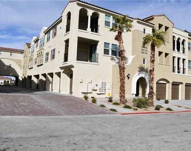 2555 Hampton Road - Photo Thumbnail 1