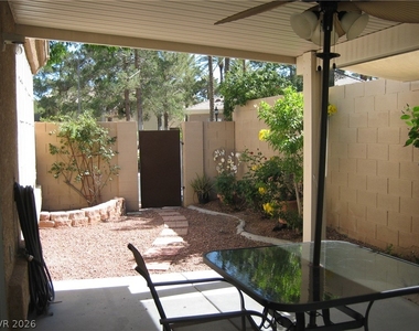 8046 Arcadian Lane - Photo Thumbnail 24