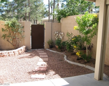 8046 Arcadian Lane - Photo Thumbnail 28